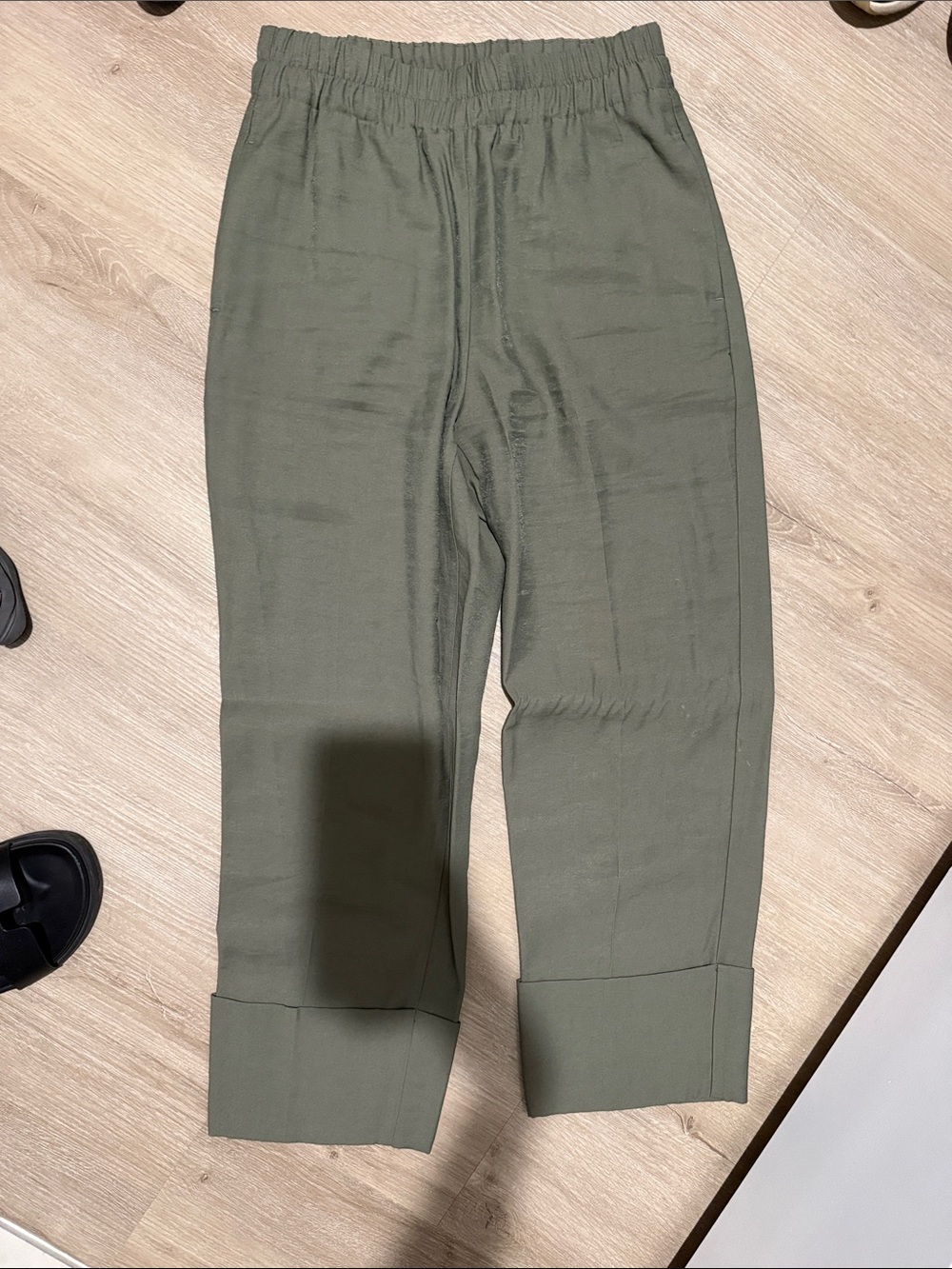 Zara Olive Green Women's Elastic-Waist Trousers